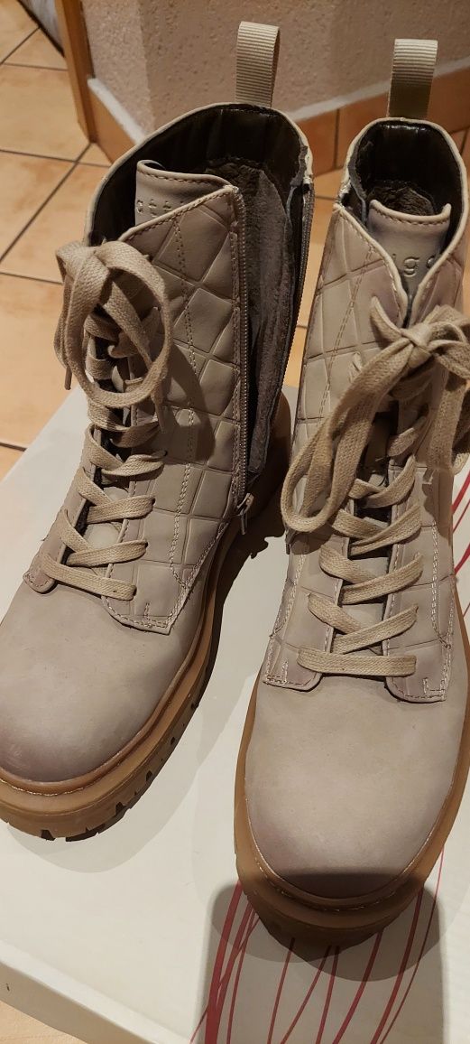 Buty zimowe damskie Bugatti rozmiar 37