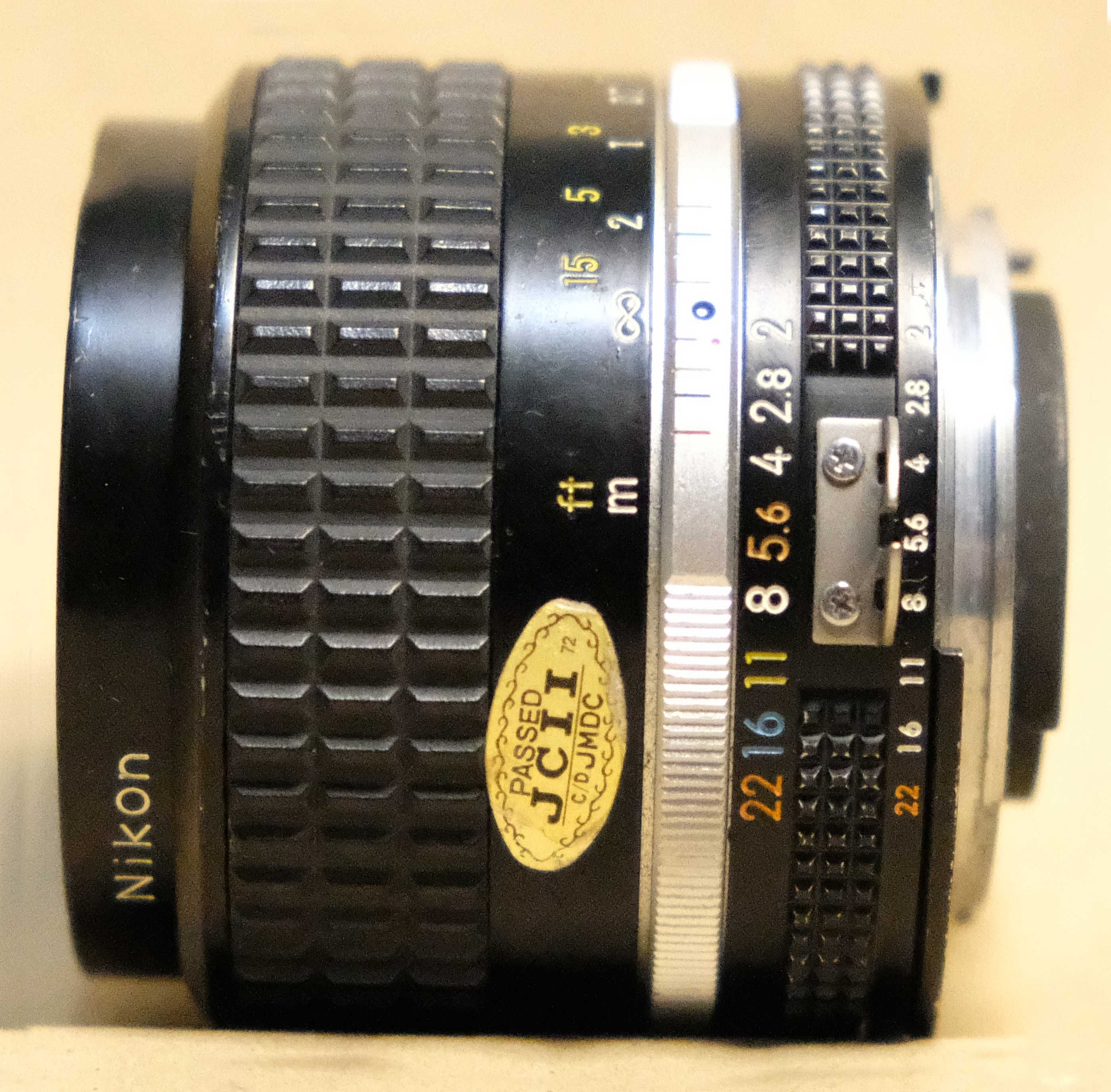 Objetiva Nikon 35mm F2