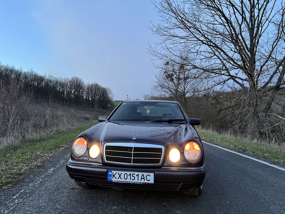 Продам Mercedes W210