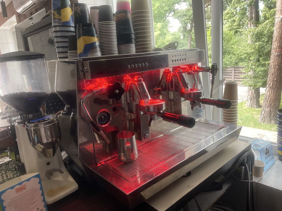 Кофе машина,кавоварка Б у в робочому стані