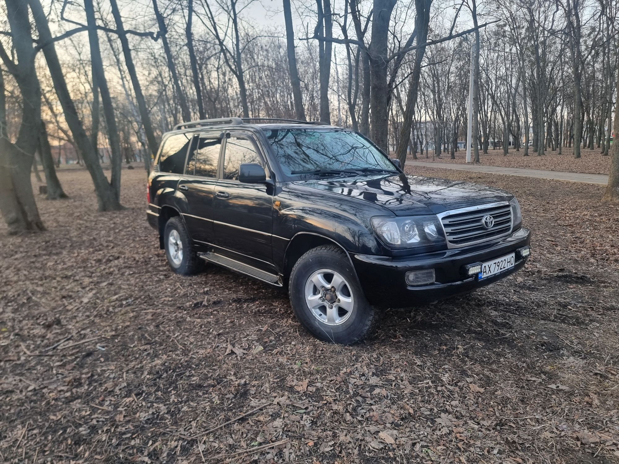 Продам Toyota land cruiser 100