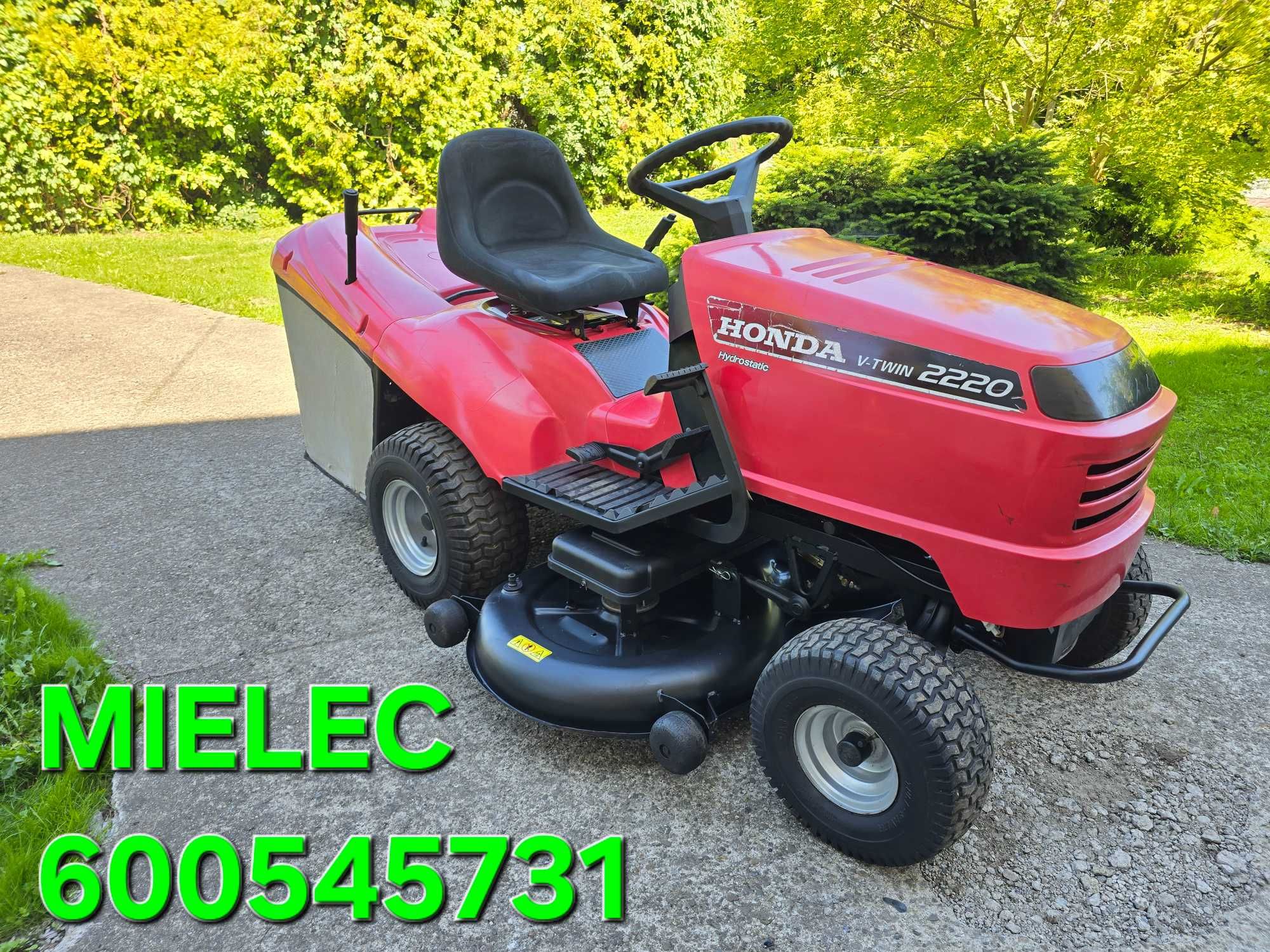 Traktorek kosiarka HONDA 2220 20KM v-ka GXV 122cm Super Stan POLECAM
