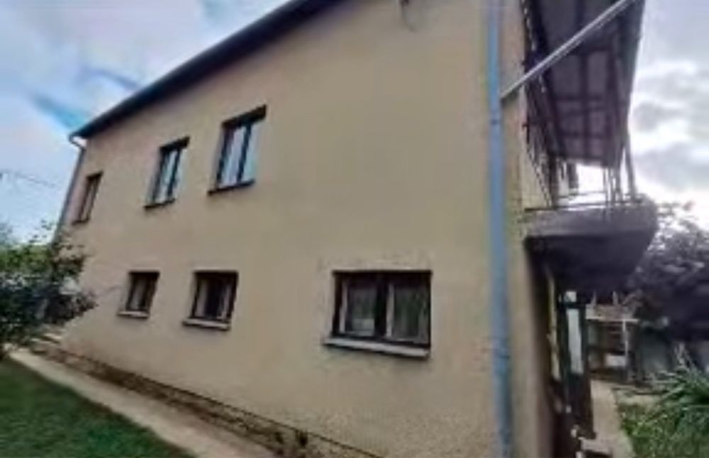 Продаж  будинку