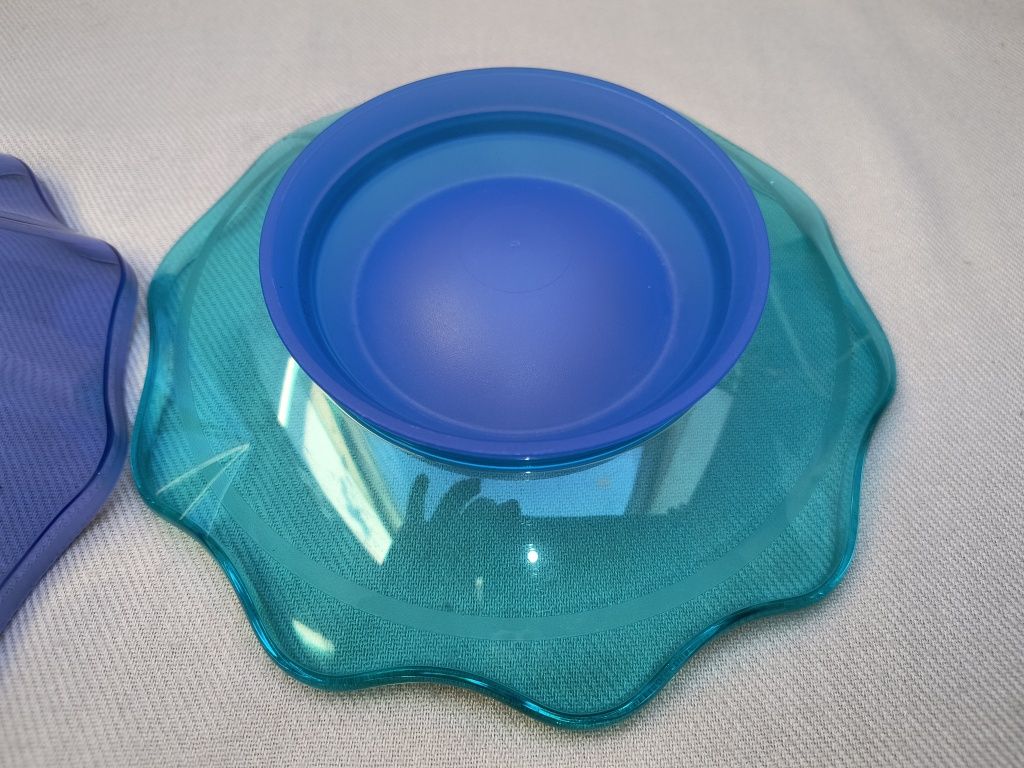 Tupperware tupperware tupperware