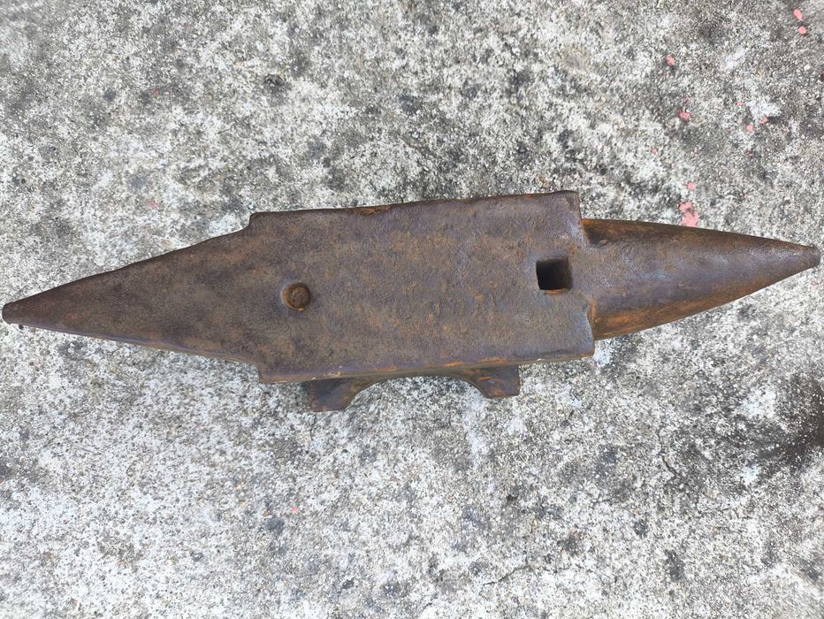 Bigorna de ferreiro de 32Kg e 52cm