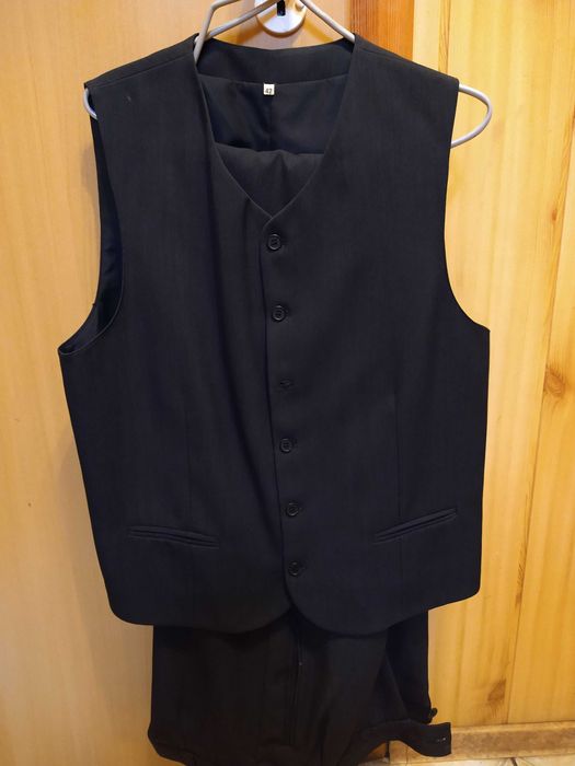 Garnitur męski,czarny 3-częściowy