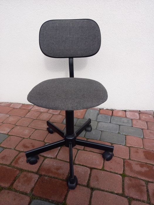 Krzeslo obrotowe biurowe