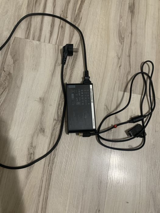 Зарядний пристрій 230w lenovo