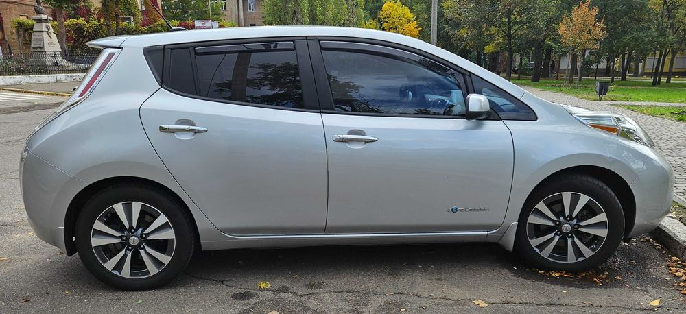 Nissan Leaf 2014 SV