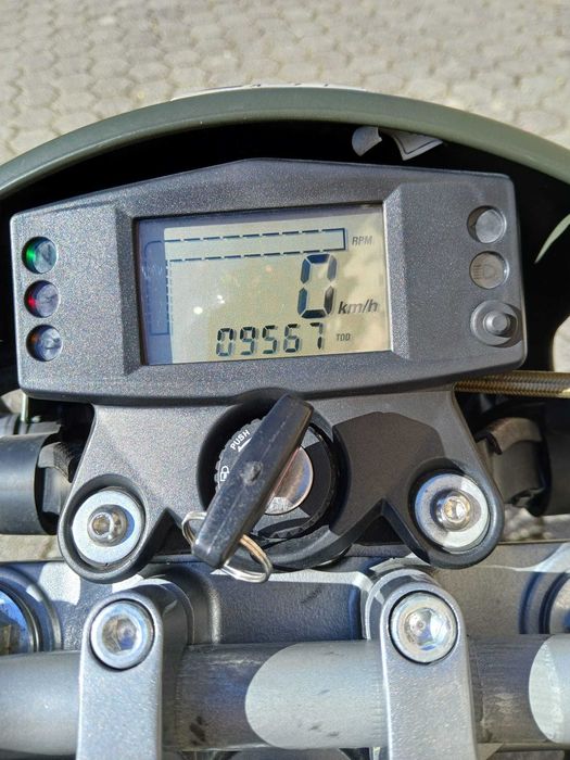UM Scrambler 125cc