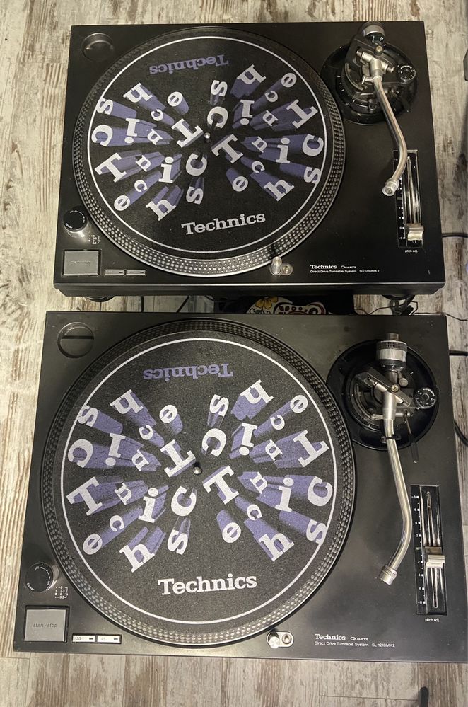 Technics SL-1210MK2