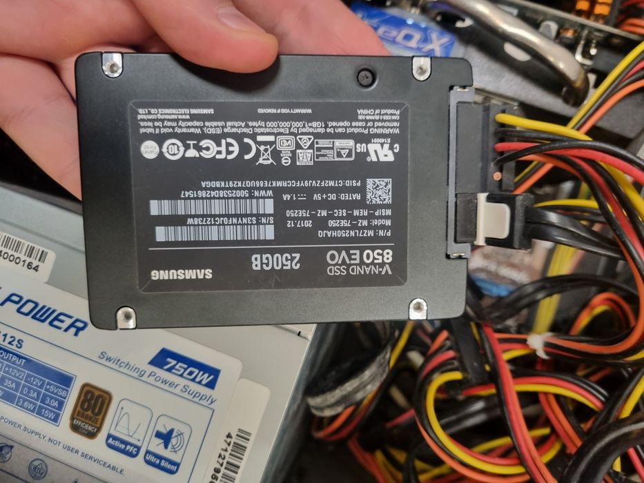 Samsung 24″ монітор  C24FG73FQI з ПК  і5 2500к hd 7850