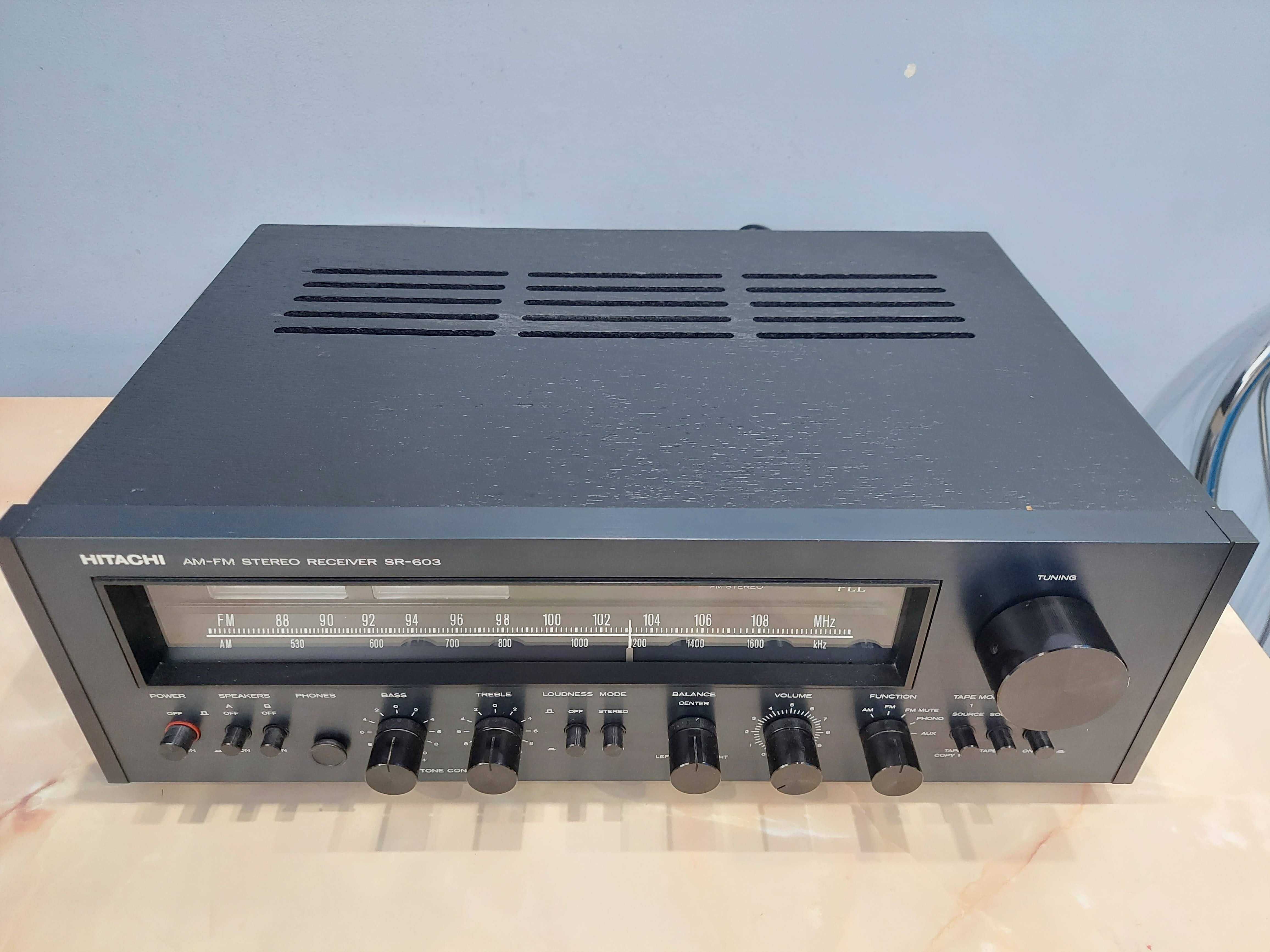 HITACHI AM-FM Stereo Receiver SR-603