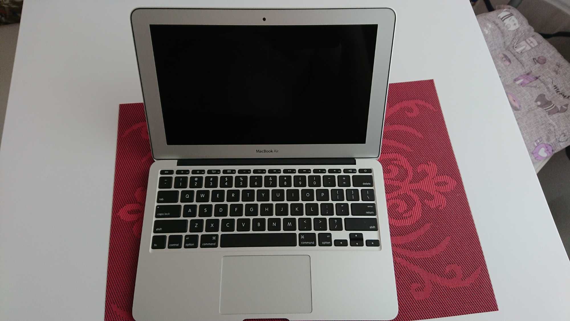 MacBook Air 11” A1370 2011