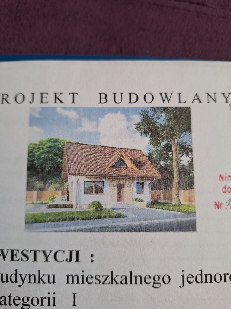 Sprzedam działkę z rozpoczętą budową