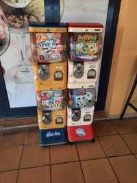 37 Maquinas vending colocadas em lojas e cafes