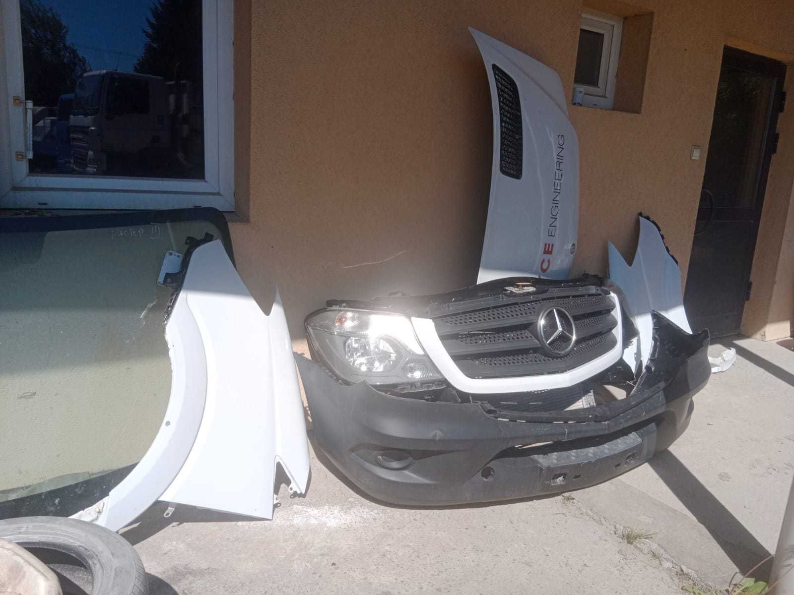 Mercedes Sprinter КАПОТ