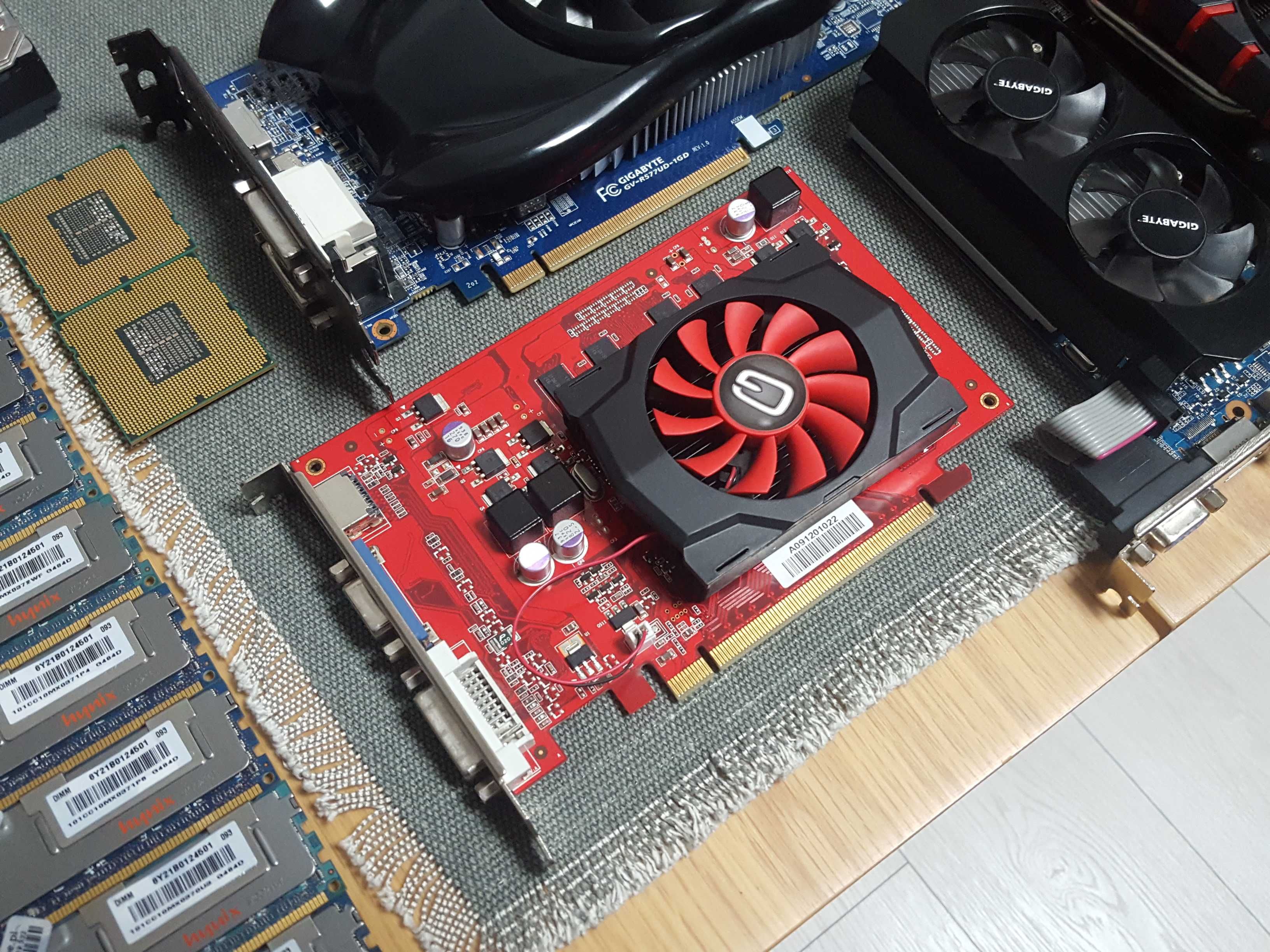 Gainward GeForce GT 220 1GB GDDR3 PCIe GT220 VGA DVI HDMI PCI-E Karta