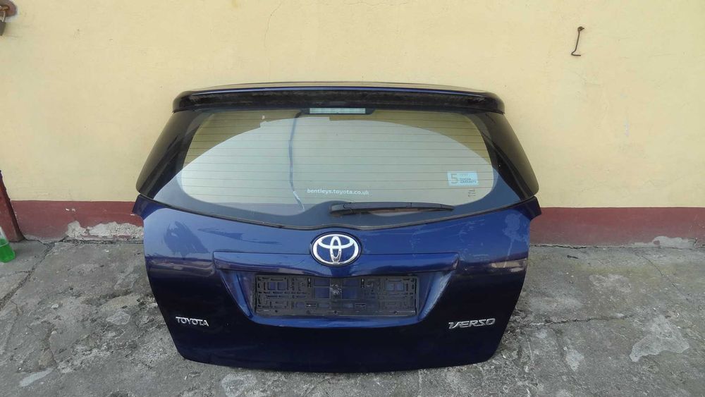 Toyota verso 09-1  klapa tył kompletna kol 8S6