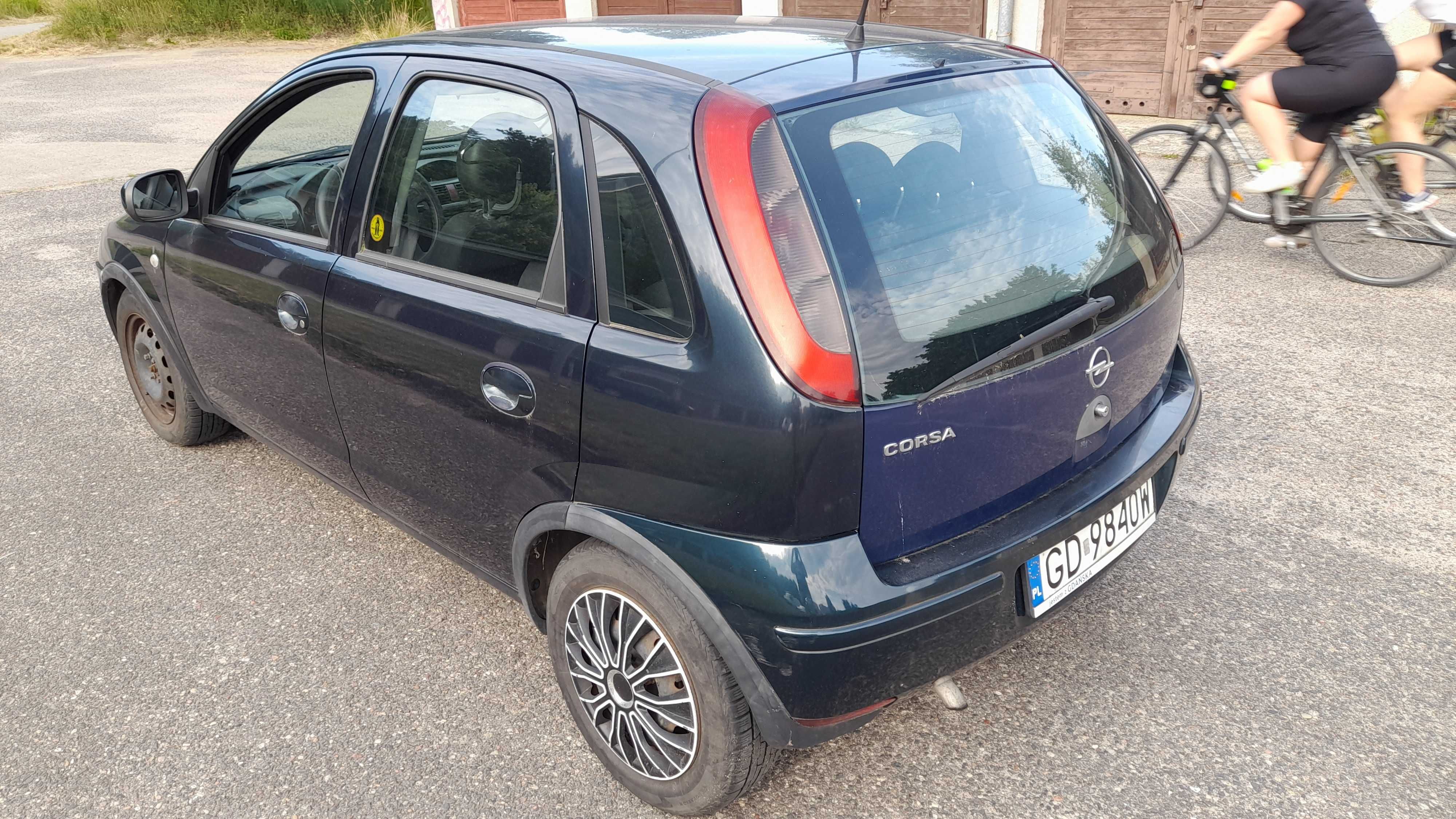 Opel Corsa C 1.0 (uszkodzony)