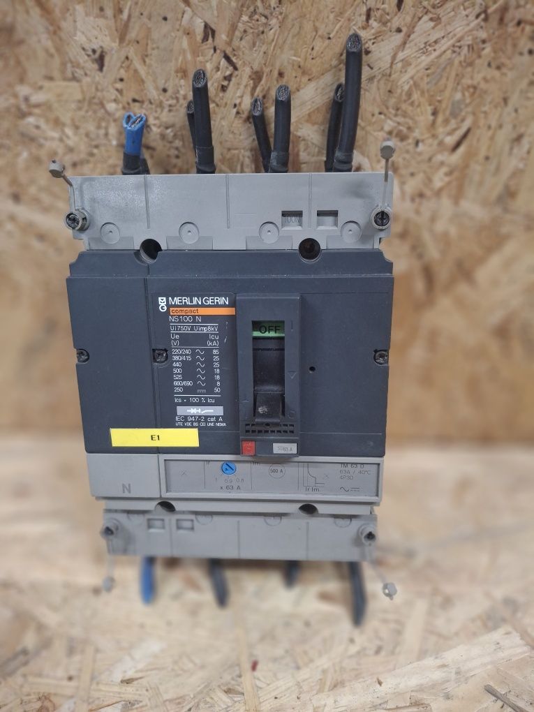 Wyłącznik Merlin Gerin NS 100N