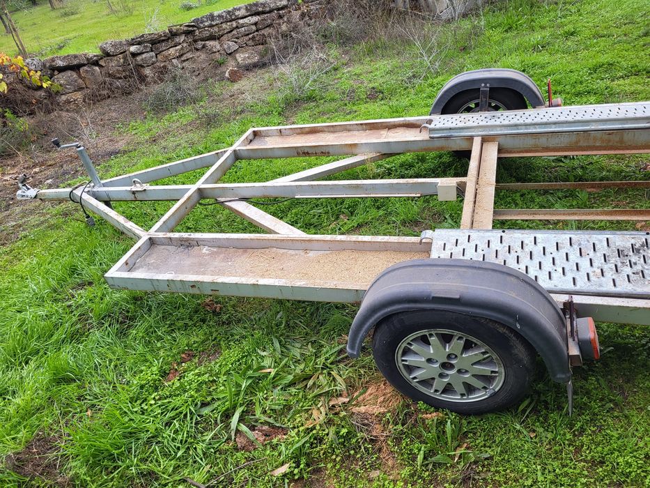 Reboque para veículos