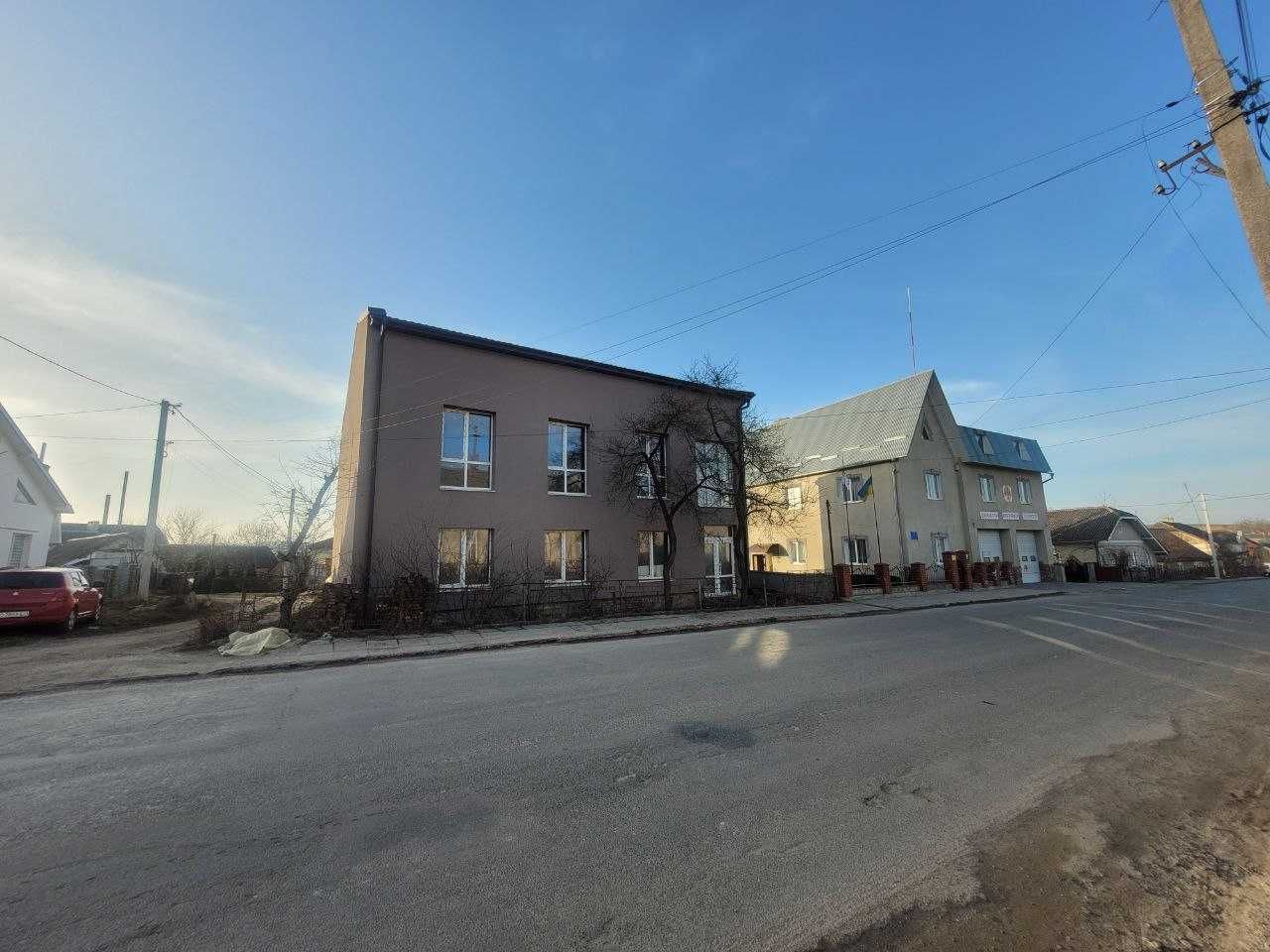 Продаж окремостоячої комерційної будівлі, центр м. Монастириська