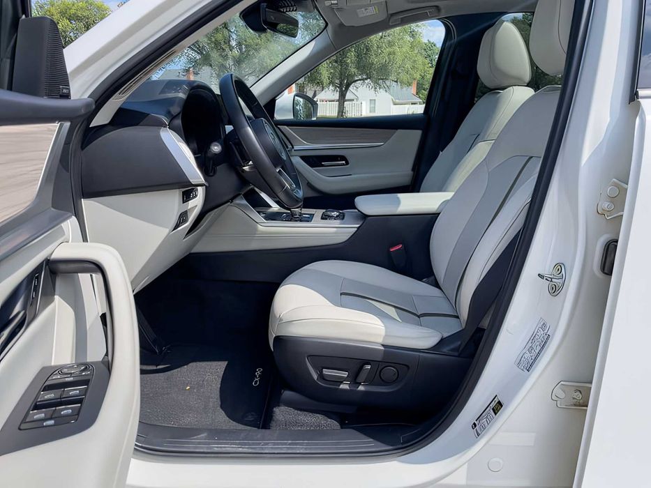Mazda CX-90      2024