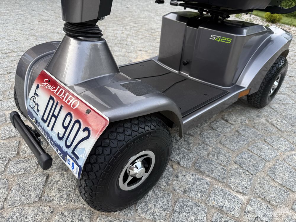 skuter elektryczny inwalidzki Sterling S425 ,2022r.12Km/h, dla seniora