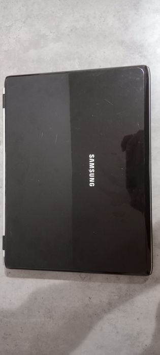 Laptop Samsung uszkodzony