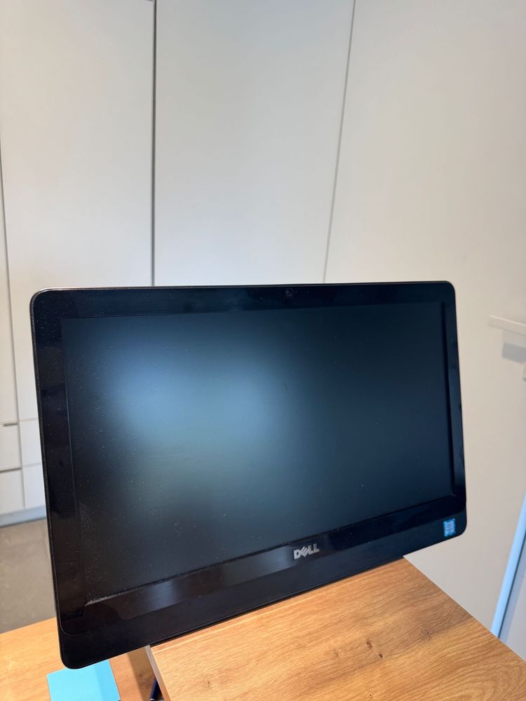 Komputer All in One Dell Inspiron 20 Model 3059 intel core i3