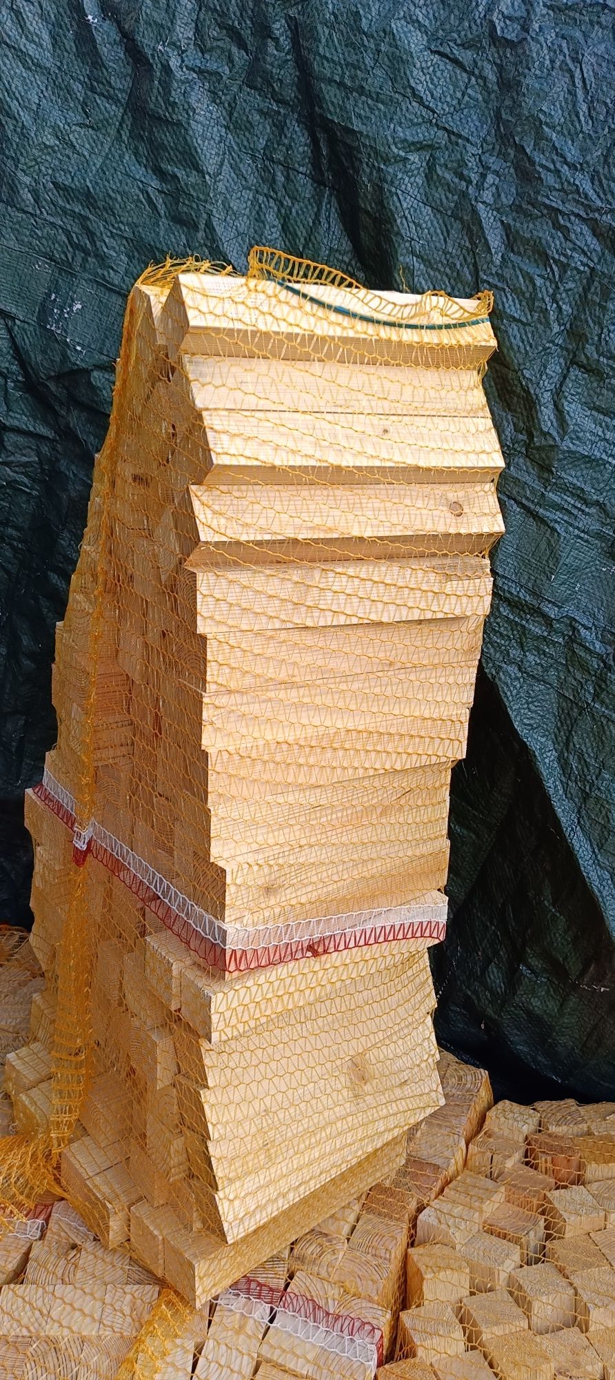 Drewno rozpałkowe Suche Duże worki 50x80
