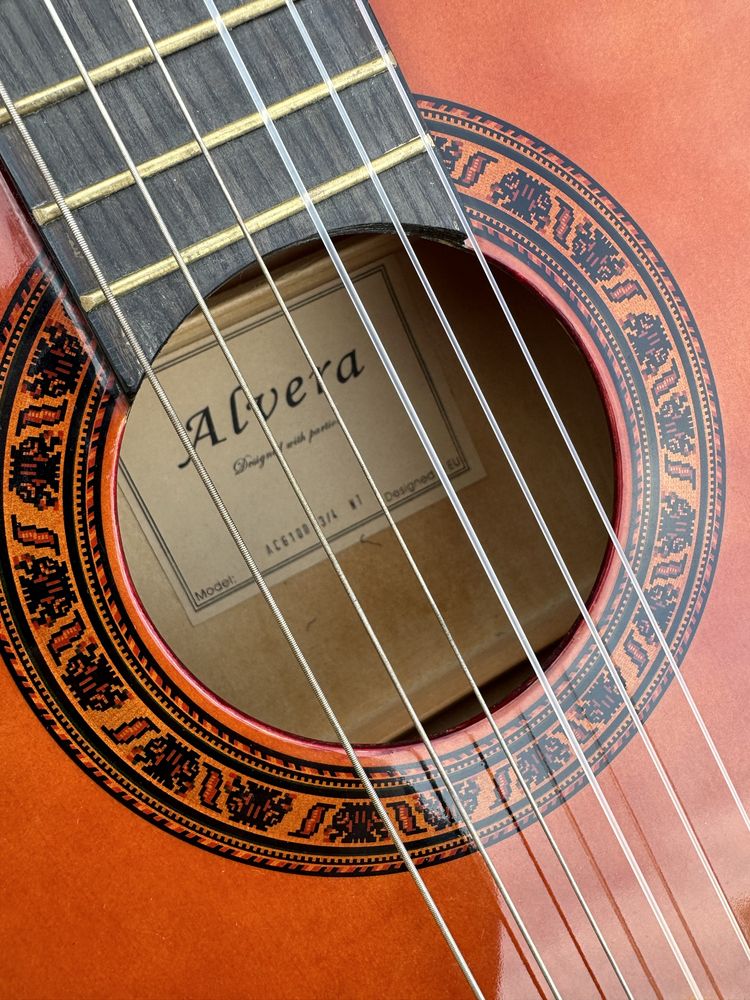 Gitara Alvera 3/4 - jak nowa!