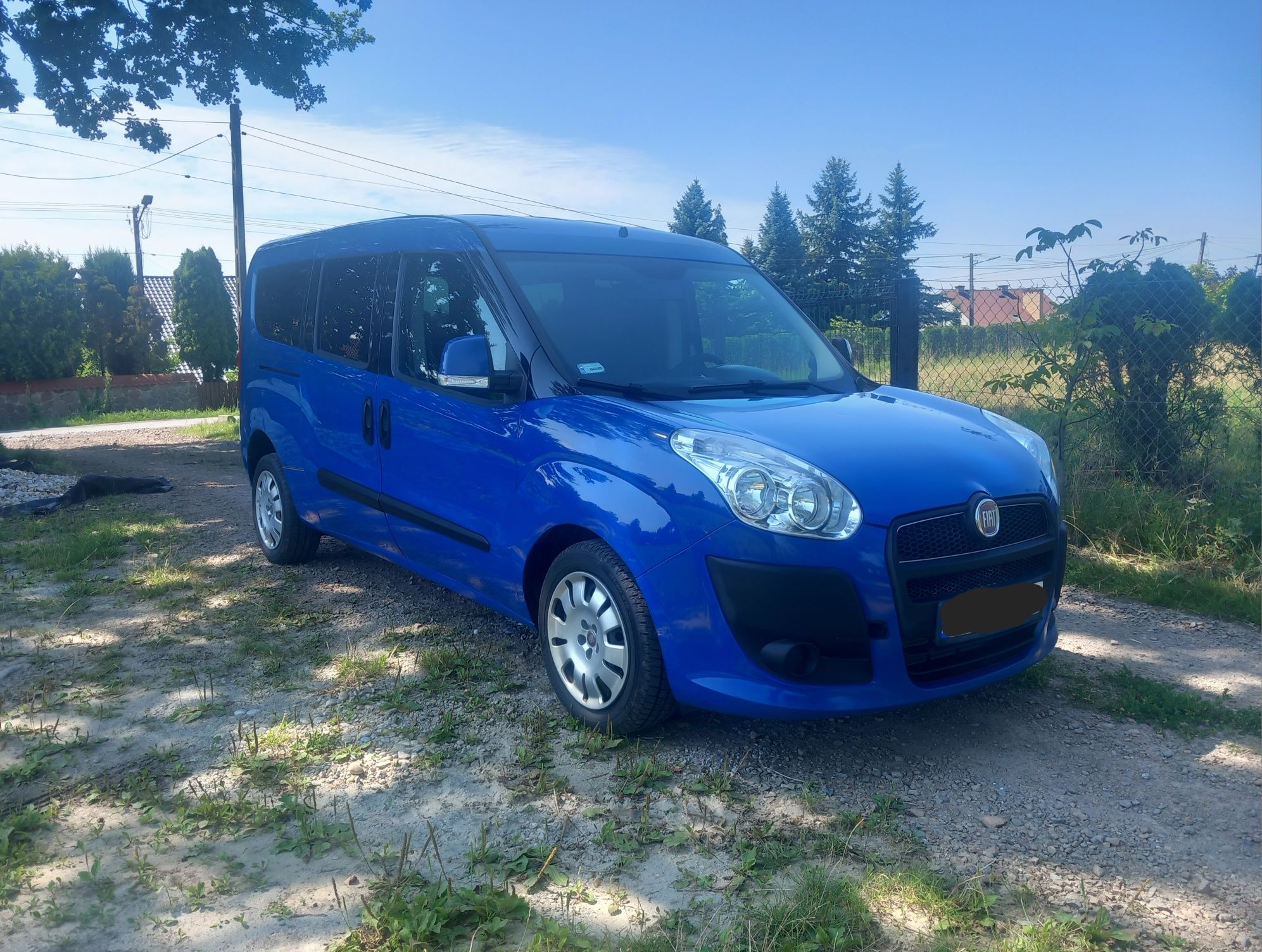 Fiat_Doblo_Maxi_Long_1.6 D_2x Drzwi Boczne_5 Osob_Klima_Bez Korozji