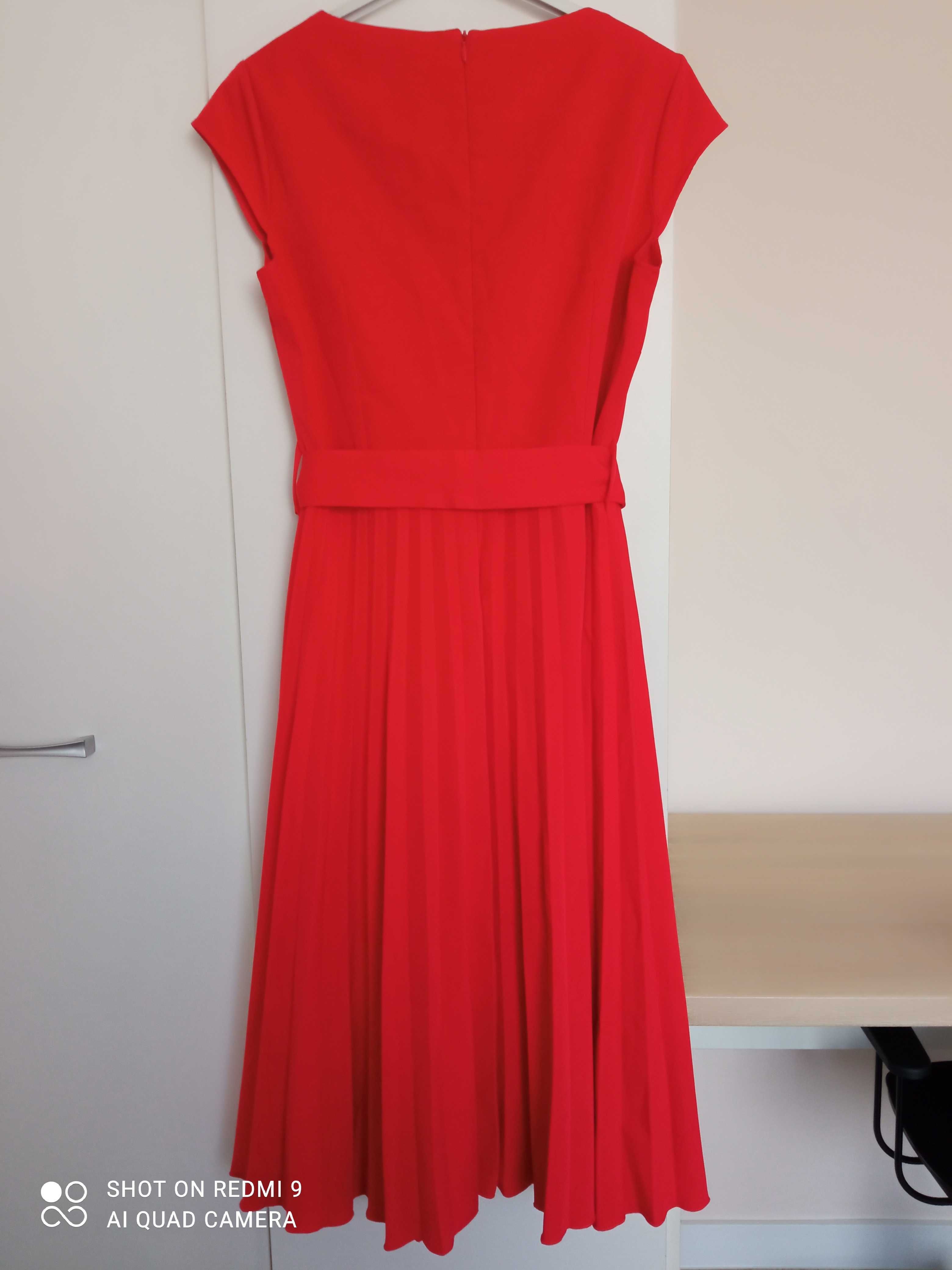 Sukienka czerwona za kolano,rozmiar z metki L