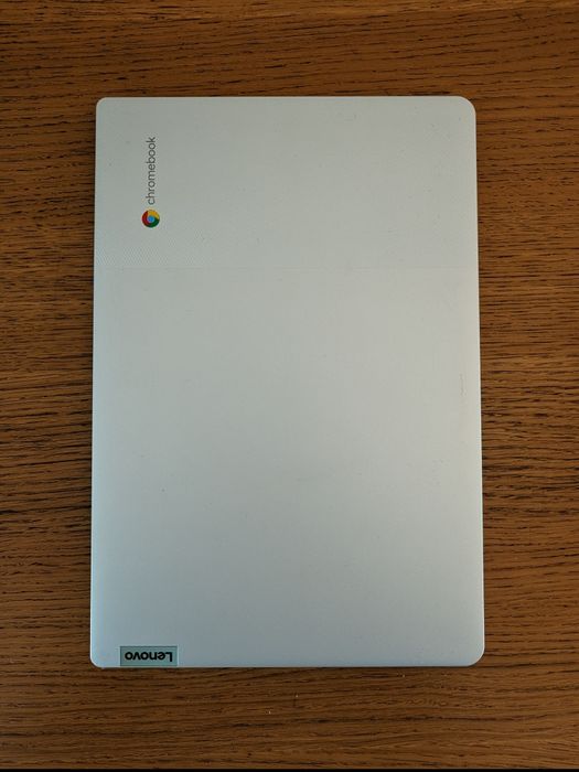 LENOVO IdeaPad Slim 3 Chrome 8/128