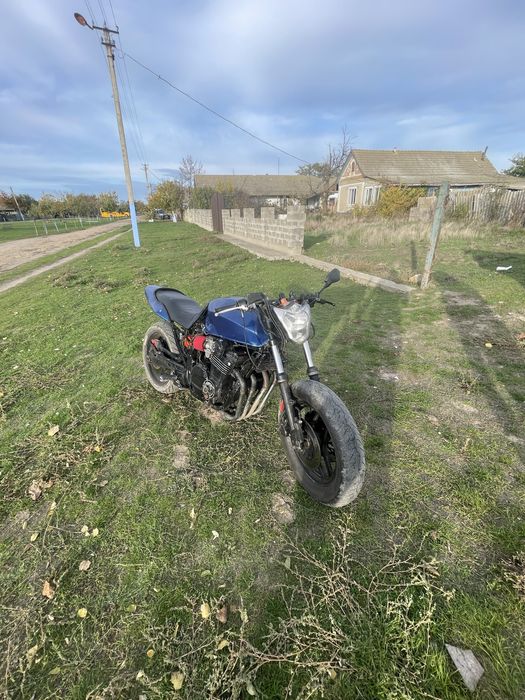 Сузуки катана 750