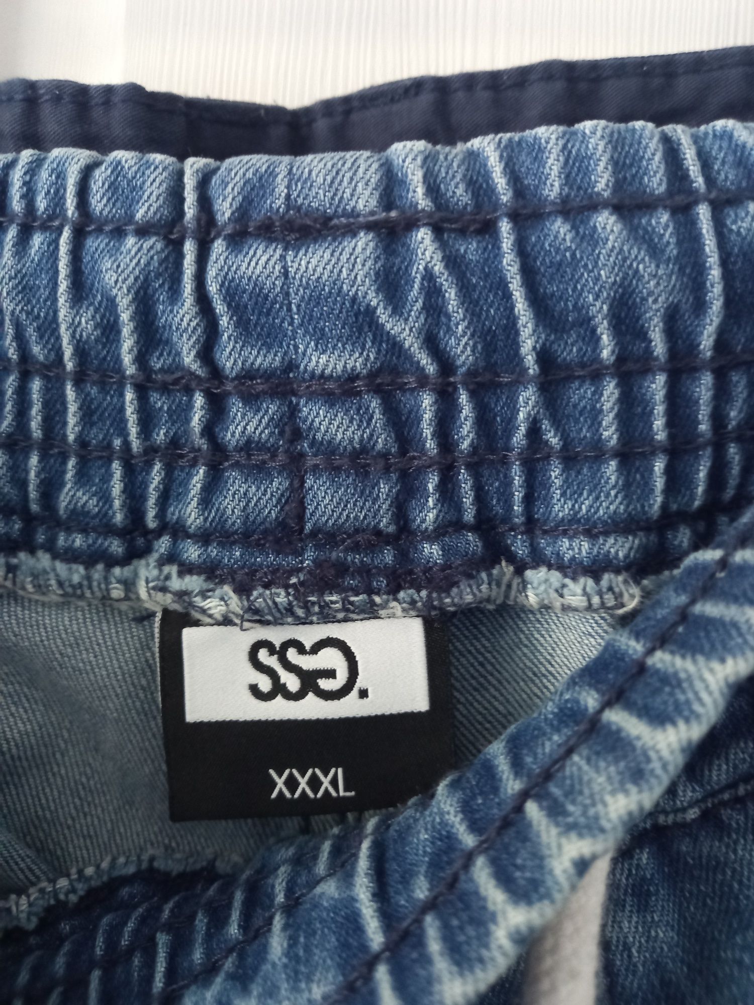 Joggery SSG SLIM SKIN jeans z dziurami heavy light
Rozmiar: XXXL