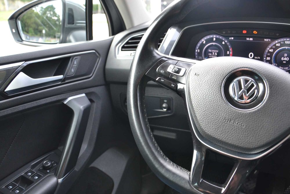 Продам автомобіль Volkswagen Tiguan 2017