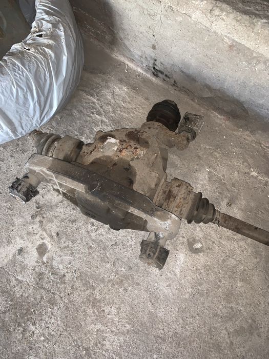 Зданий редуктор BMW E39 5-series