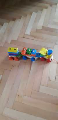 pociąg drewniany dla dziecka