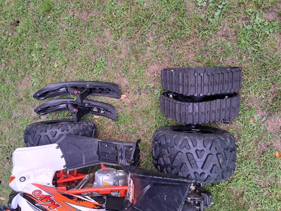Quad Kayo at110 z gąsienicami na śnieg