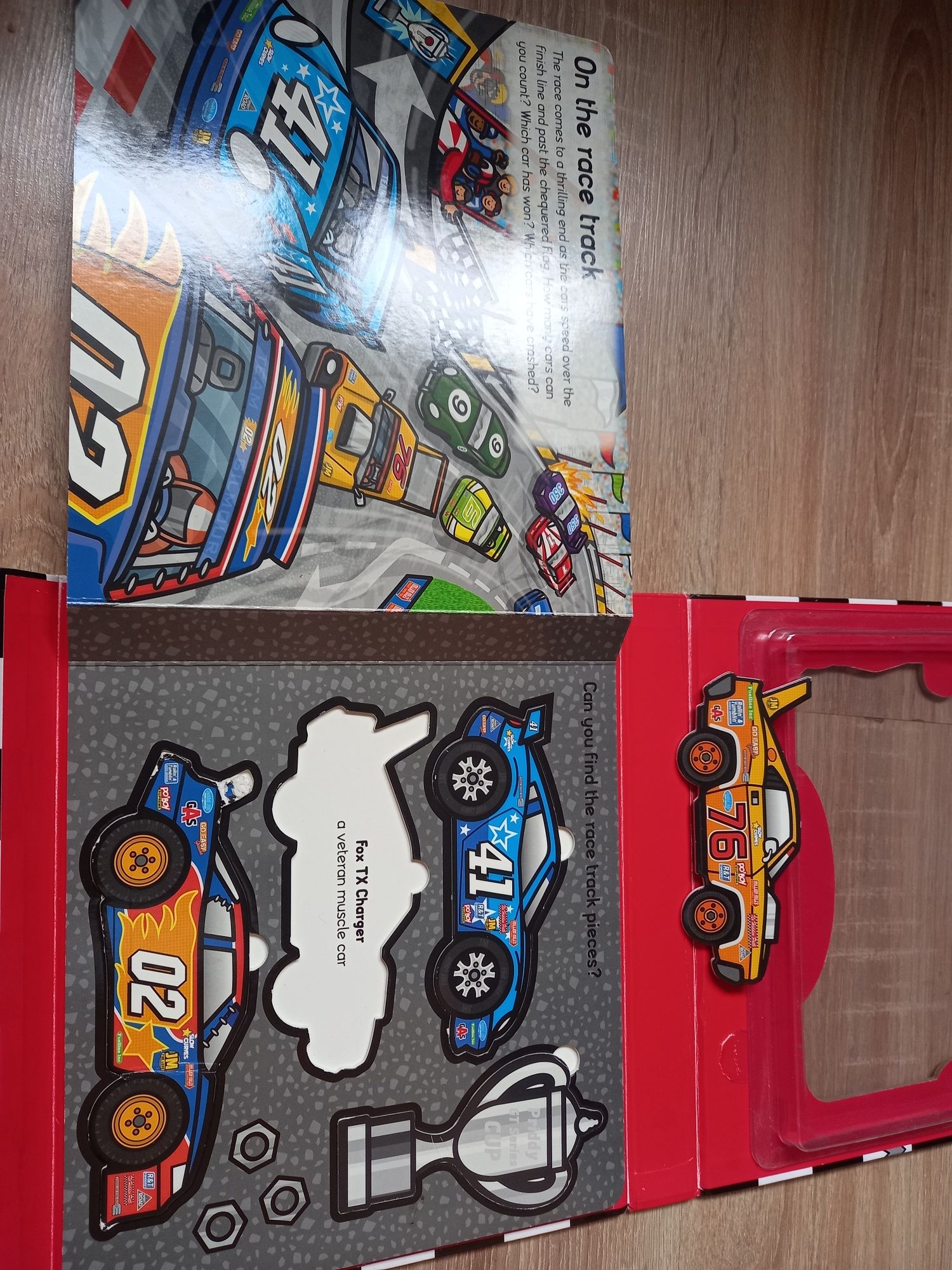 Ksiazka z puzzlami race driver set  wyścigi samochodowe
