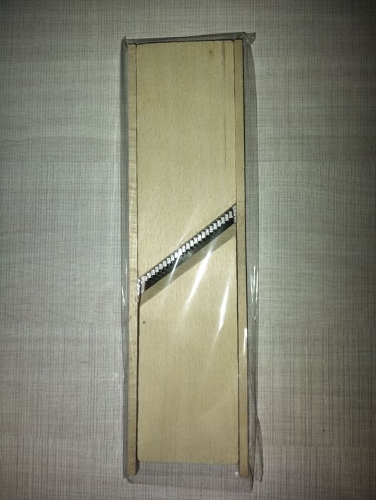 Терка для корейської моркви