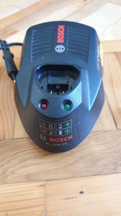 Зарядное Bosch AL1130CV, аккумулятор