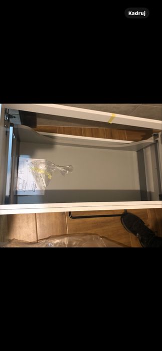 Nowa wysuwana  w kartonie