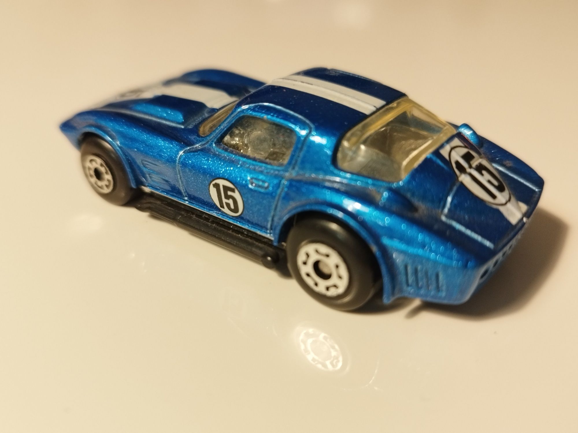 Matchbox Corvette blue Siku HW