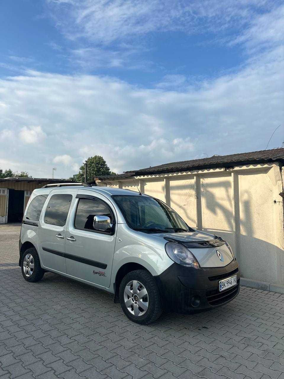 Renault Kangoo оригінальний пасажир 1.5 к9к стан нового авто
