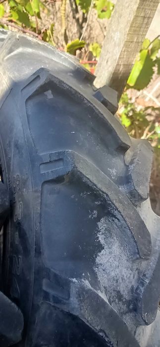 Pneus trator 8.3-24