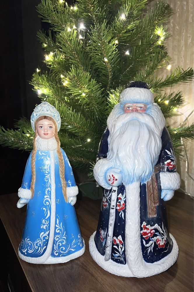 Подставочные игрушки под елку Дед Мороз и снегурочка